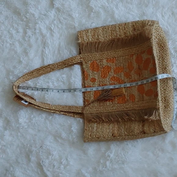 NWT Magid Large Metallic Leopard Print Jute Tote with Fringe and Tassels - Picture 7 of 9